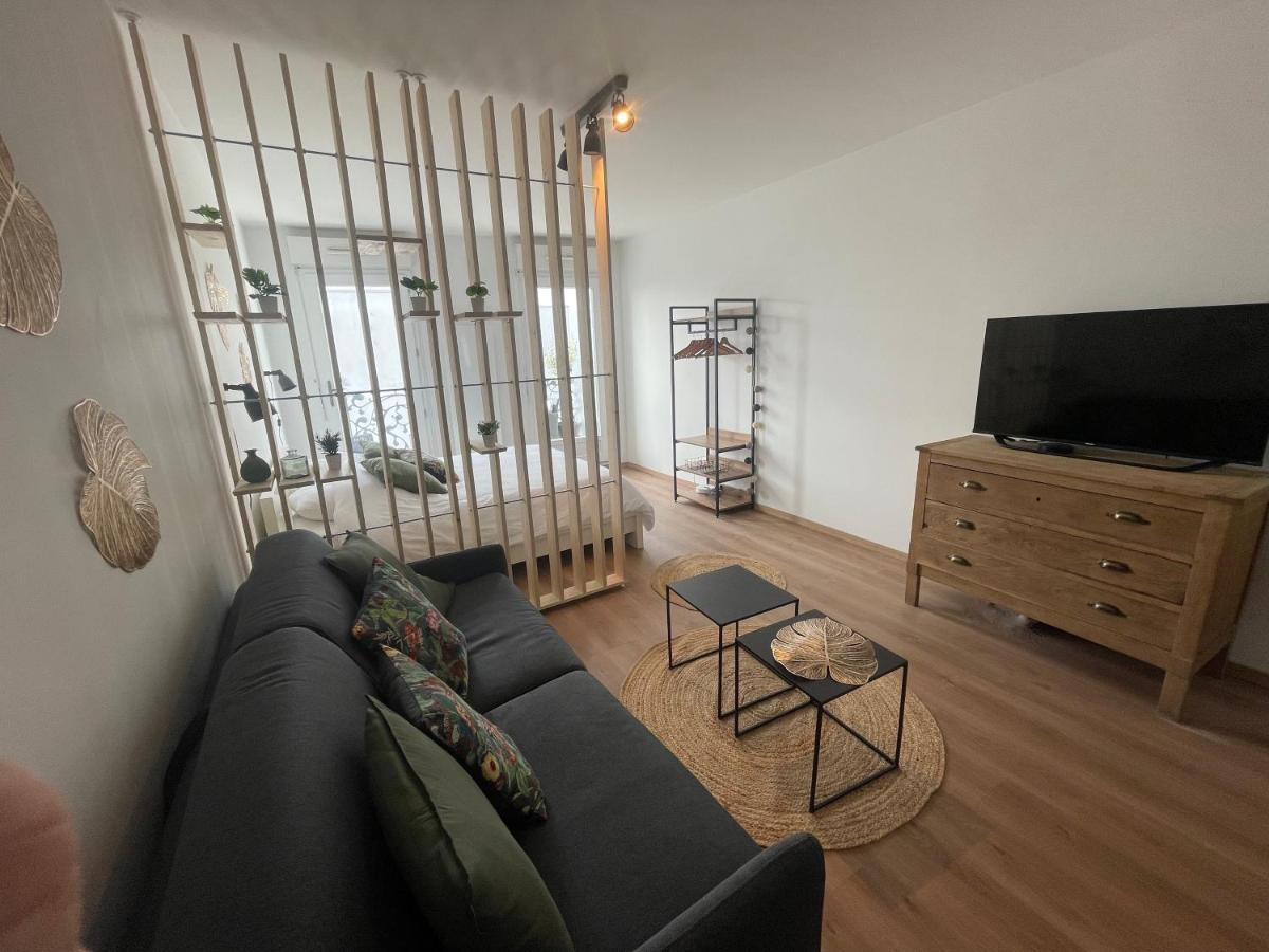 Alp Chartres - Grand Studio Avec Terrasse Et Parking المظهر الخارجي الصورة